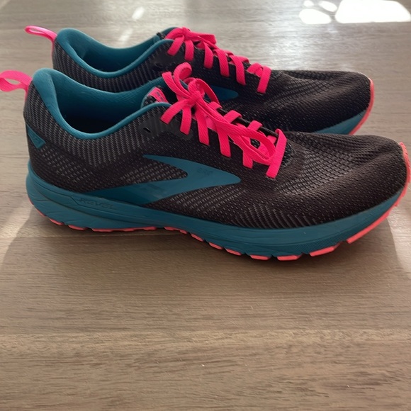 Women’s Brooks Revel 5 Size US 11 - Picture 2 of 4
